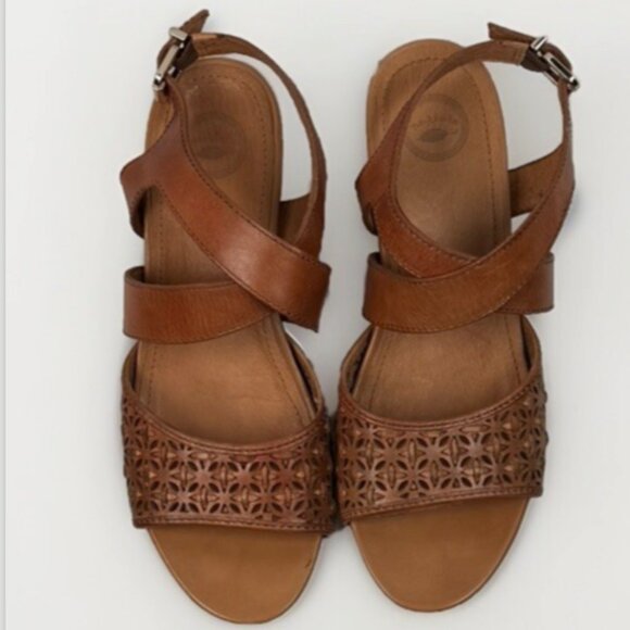 (9) NUTURE Harrpper Decorative LEATHER Sandals w/ 2.5" Cork Wedge Heels - Picture 2 of 8